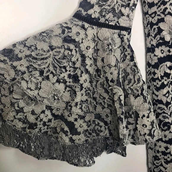 CHELSEA 28 Lace Dress - Picture 3 of 7